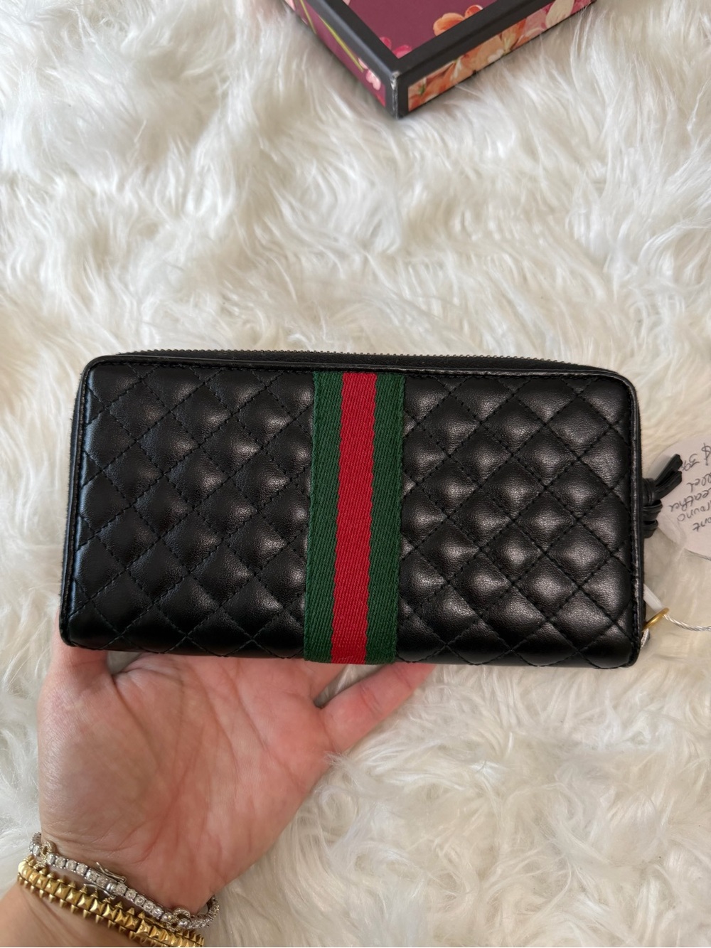 GUCCI MERMONT WEB ZIP AROUND QUILTED LEATHER WALLET - Picture 4 of 10